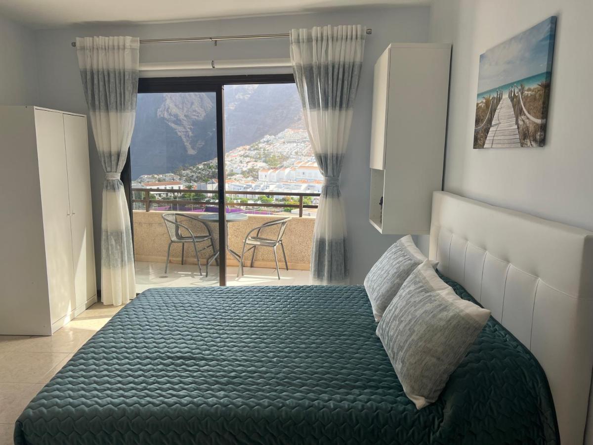 Studio With Fantastic Sea View In Los Gigantes Puerto de Santiago  Bagian luar foto